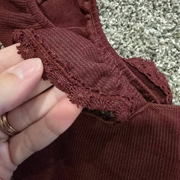 Bundle of 2 - Women's Shein Ribbed Cropped Tank Tops | Size Small - Picture 3 of 8